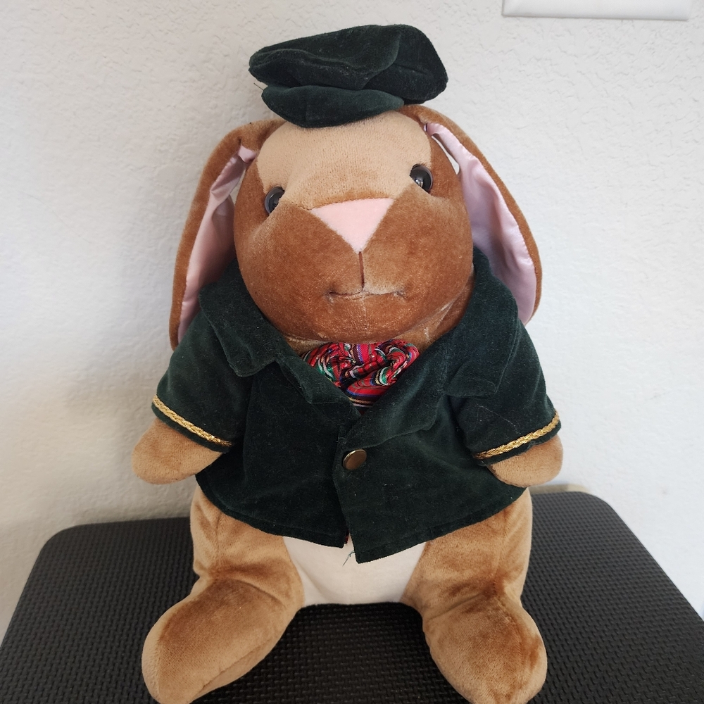 Vintage 1985 toys r us velveteen rabbit plush